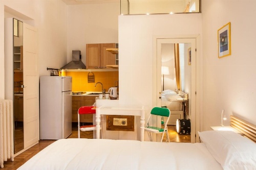 Colosseum Historical Villa image 10